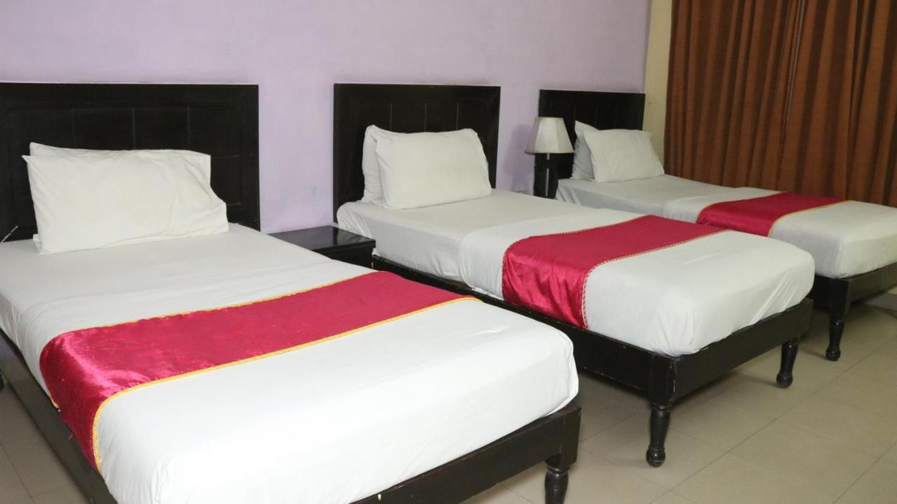 Hotel Tourist Inn Lahore Ngoại thất bức ảnh