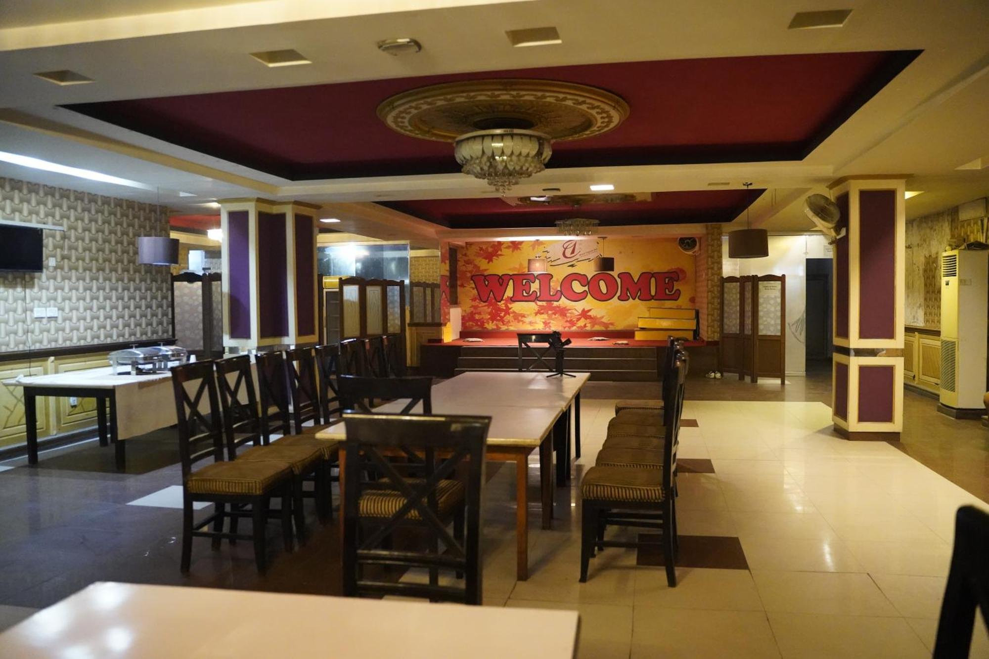Hotel Tourist Inn Lahore Ngoại thất bức ảnh