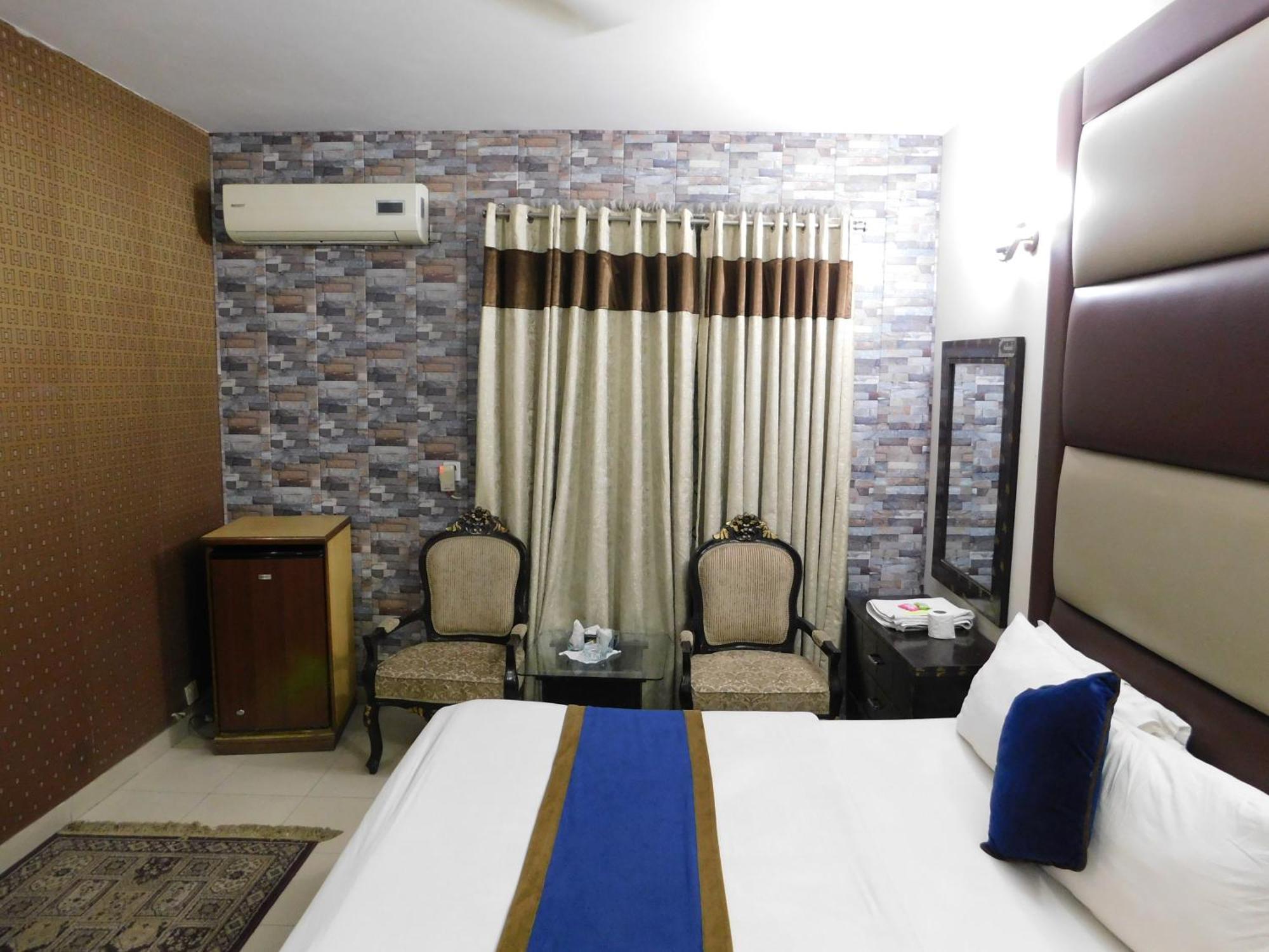 Hotel Tourist Inn Lahore Ngoại thất bức ảnh