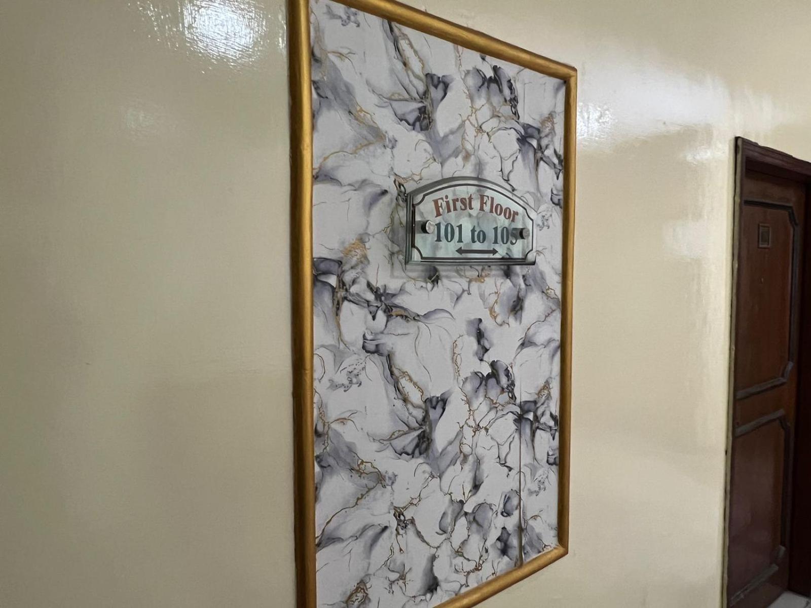 Hotel Tourist Inn Lahore Ngoại thất bức ảnh