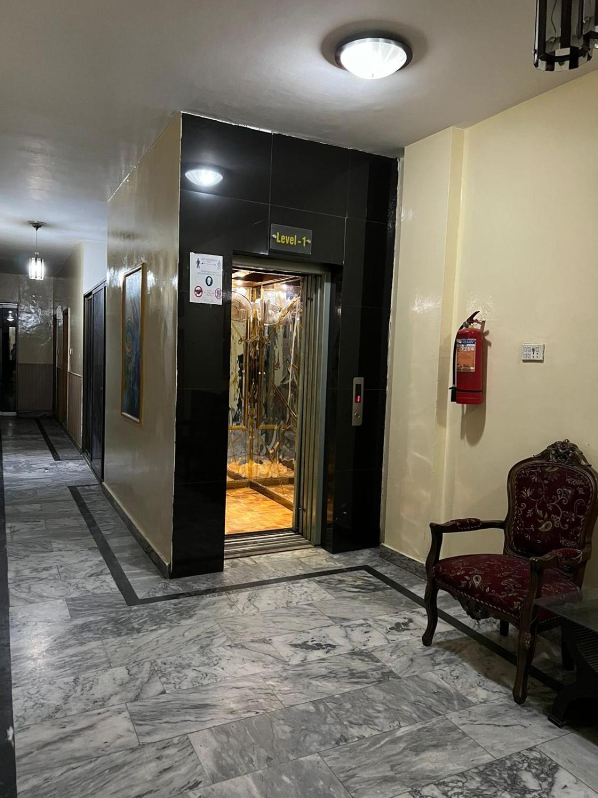 Hotel Tourist Inn Lahore Ngoại thất bức ảnh